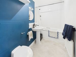 BATHROOM- click for photo gallery